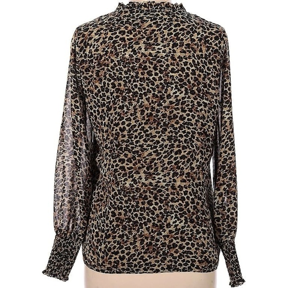 T Tahari Leopard Print Ruffle Button Front Blouse Size Medium - Picture 4 of 7